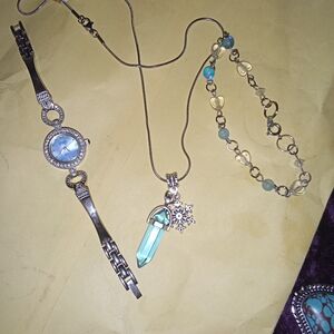 Elegant Silver Necklace with Aqua Pendant